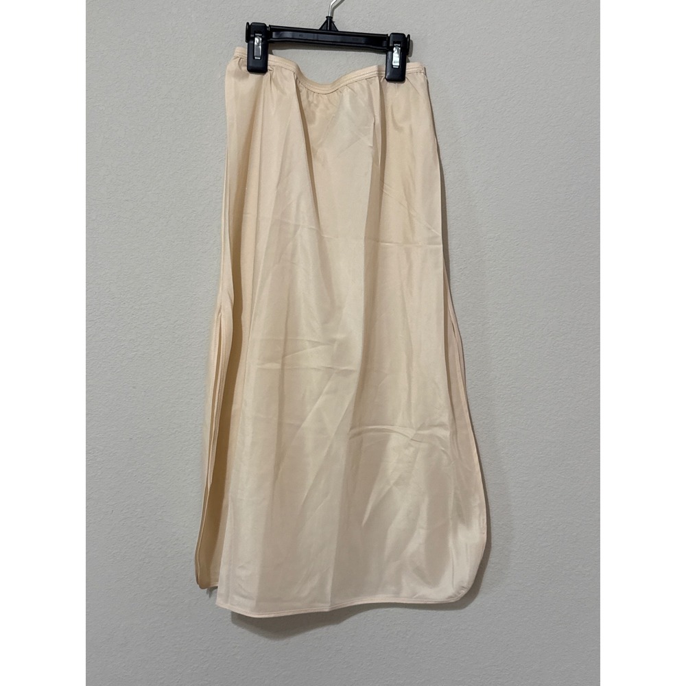 Vintage Lady Lynne Nude Tan Half Slip Women's Size 27" Nylon Blend